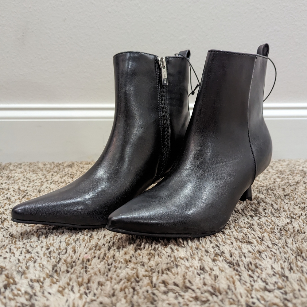 Elegant Black Ankle Boots